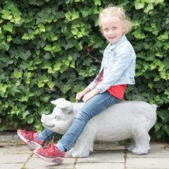 Esschert Design Banc De Jardin En Pierre En Forme De Cochon Gris AV13 -Mobilier De Jardin esschert design banc de jardin en pierre en forme de cochon gris av13 8714982120824 973609